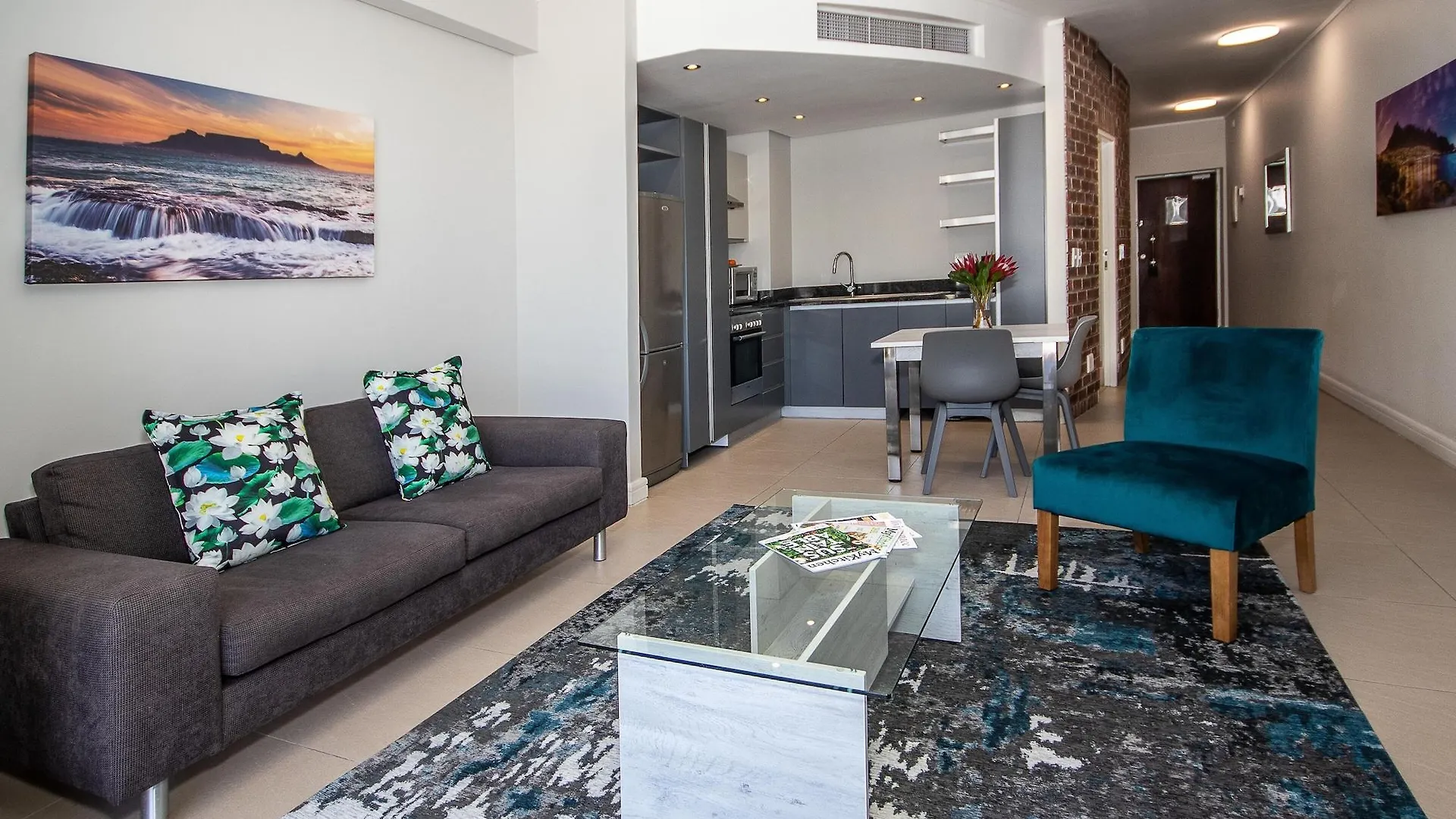 The Rockwell Luxury Suites Κέιπ Τάουν 4*,