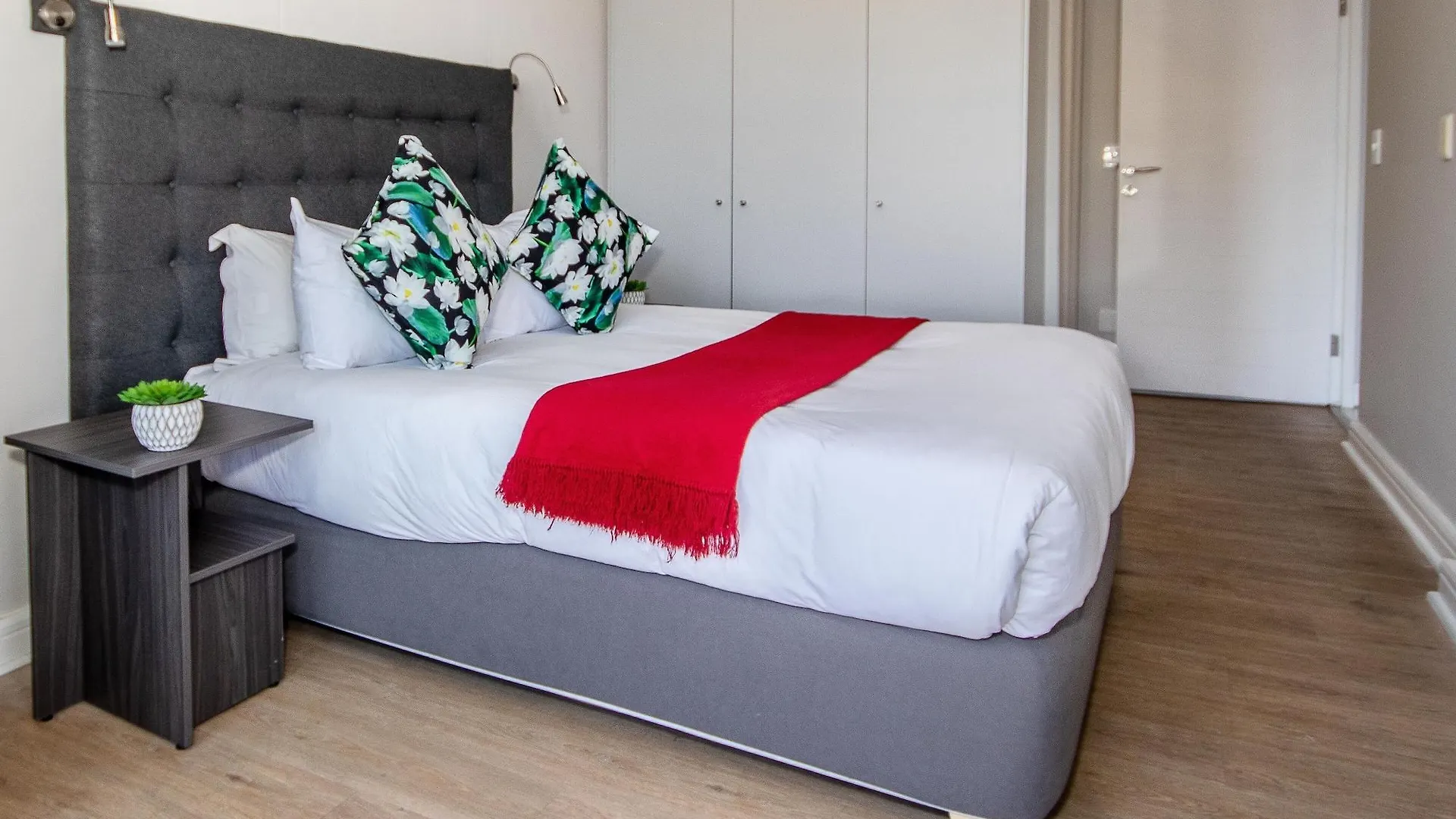 The Rockwell Luxury Suites Cape Town 4*,