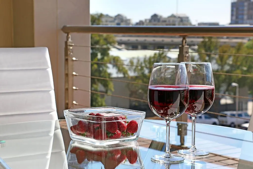 **** Ξενοδοχείο με διαμερίσματα The Rockwell Luxury Suites Κέιπ Τάουν Νότια Αφρική