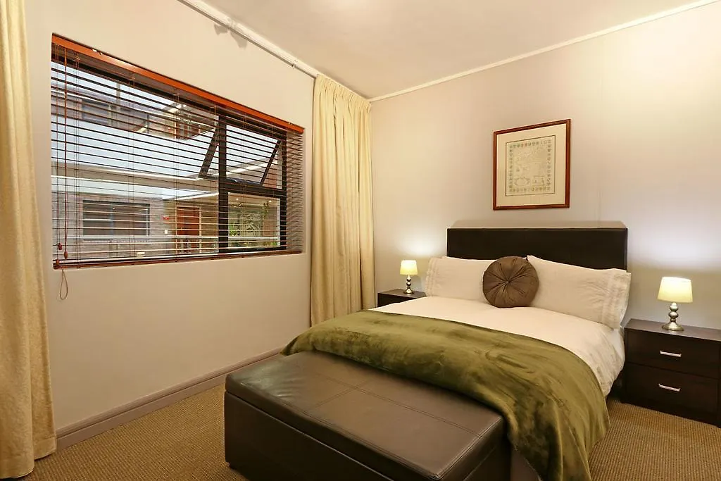 Ξενοδοχείο με διαμερίσματα The Rockwell Luxury Suites Κέιπ Τάουν