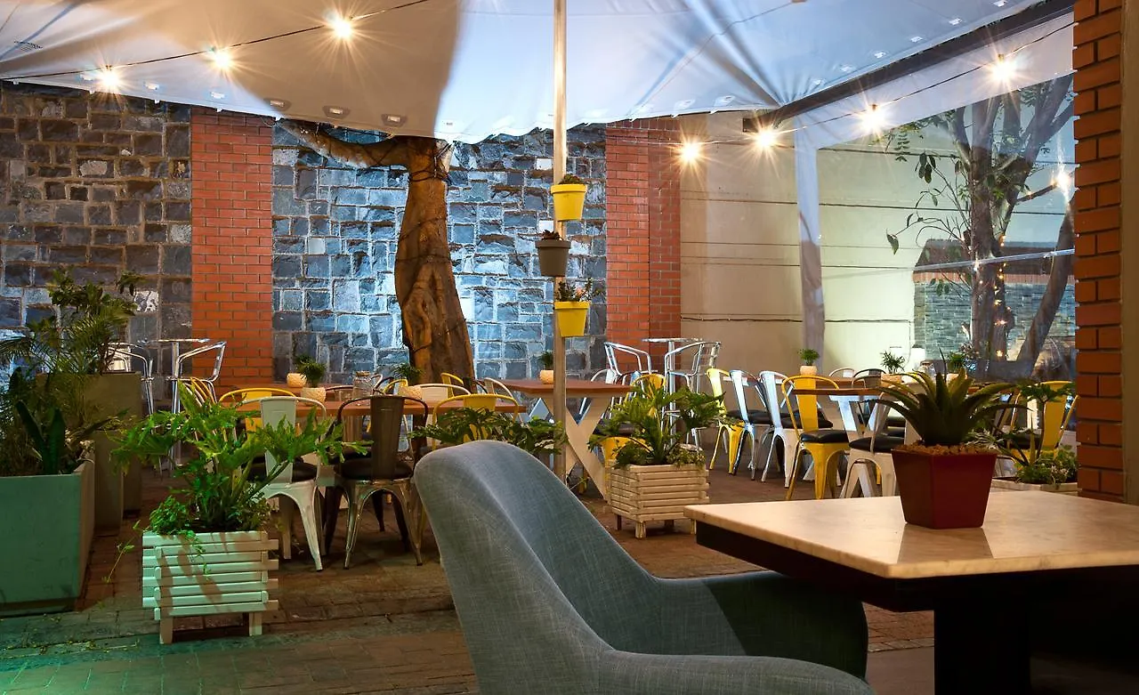 Aparthotel The Rockwell Luxury Suites Cape Town